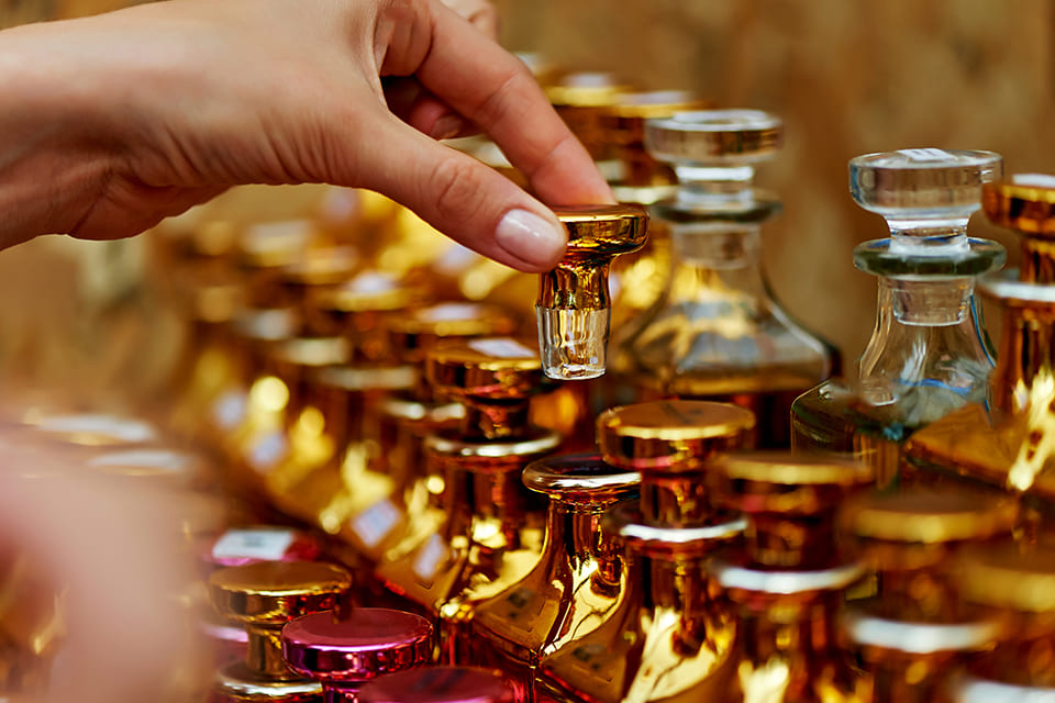 Explorez l'univers des parfums de Dubaï avec la parfumerie en ligne Arabian Mood